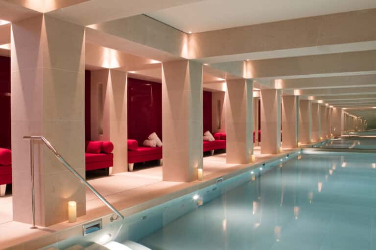 La Réserve Paris Hotel & Spa - Swimming Pool